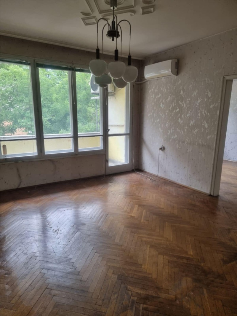 Til salg  2 soveværelser Stara Zagora , Tsentar , 81 kvm | 43781579 - billede [3]
