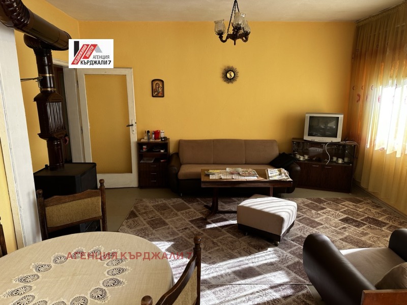 À vendre  3+ chambres Kardjali , Tsentar , 120 m² | 95891930