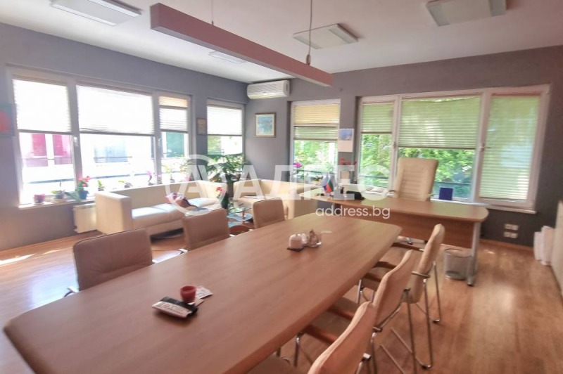 Продава ОФИС, град София, Център • 397000 € / 776464.51 лв. • 12576899 1