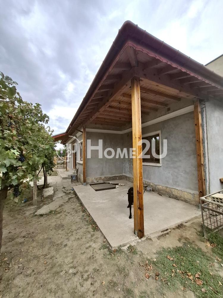 Продава КЪЩА, гр. Нови пазар, област Шумен, снимка 8 - Къщи - 56327063
