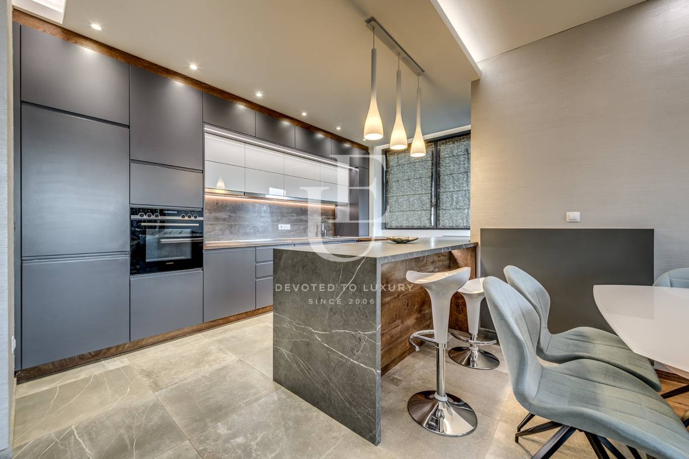 Продава 4-СТАЕН, гр. София, Изгрев, снимка 5 - Апартаменти - 53711600