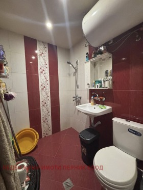 2 slaapkamers Radomir, regio Pernik 11