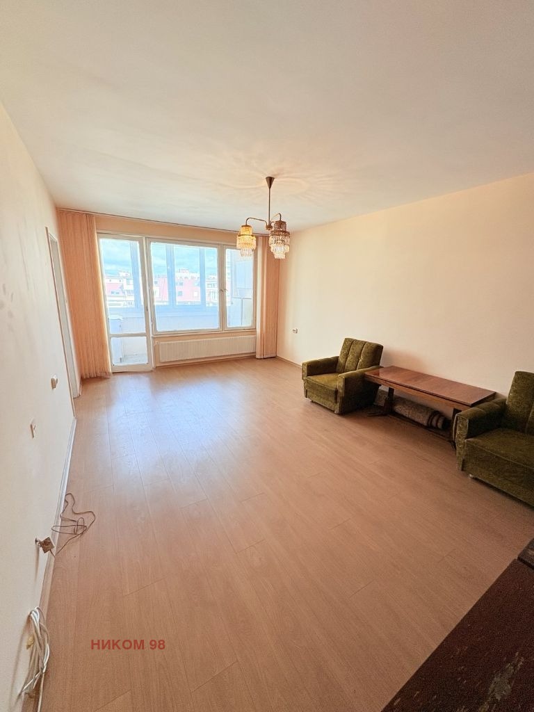 Продава 3-СТАЕН, гр. София, Хиподрума, снимка 2 - Апартаменти - 54109028