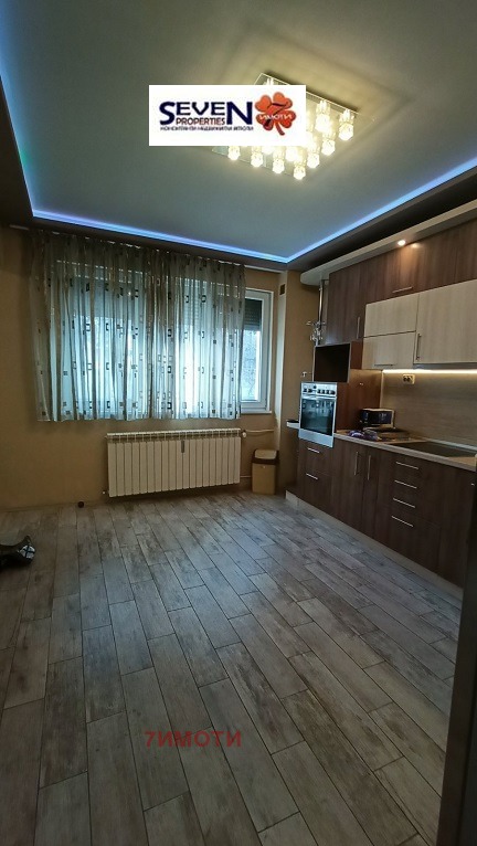 Продава 3-СТАЕН, гр. София, Център, снимка 6 - Апартаменти - 55749320