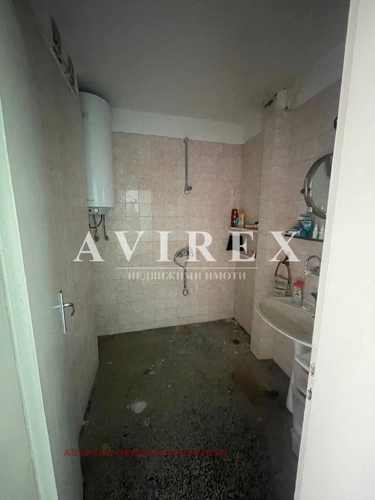 Te koop  3+ slaapkamer Plovdiv , Tsentar , 110 m² | 12422730 - afbeelding [12]