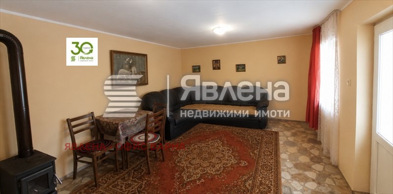 Продава КЪЩА, с. Стожер, област Добрич, снимка 3 - Къщи - 55658609