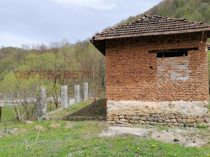 Продава ВИЛА, с. Ямна, област София област, снимка 2 - Вили - 54648627