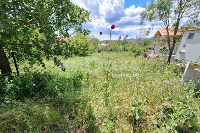Eladó  Cselekmény Varna , m-t Manastirski rid , 387 négyzetméter | 11838014