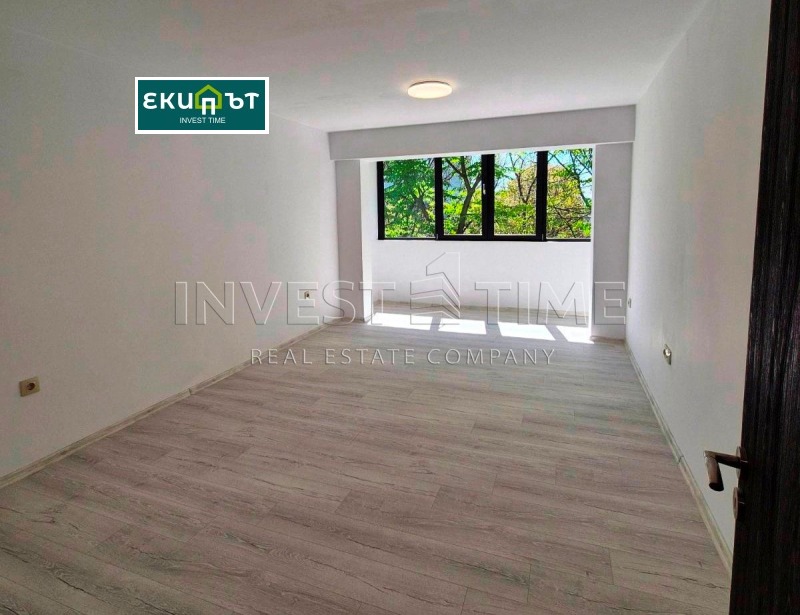 Продава  4-стаен, град Варна, Цветен квартал •  179 900 EUR • ID 32710513 — holmes.bg - [1] 