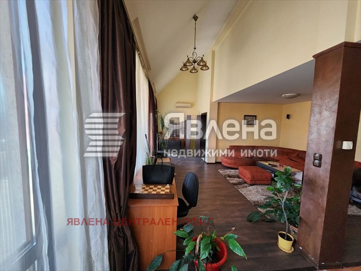 Продава МНОГОСТАЕН, гр. София, Център, снимка 2 - Апартаменти - 56187149