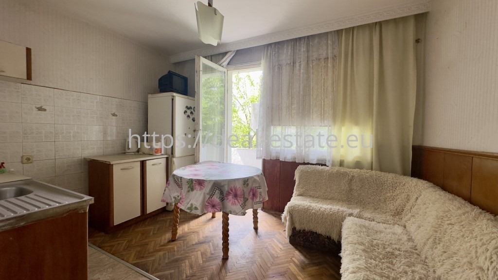 Продава 3-СТАЕН, гр. Благоевград, Запад