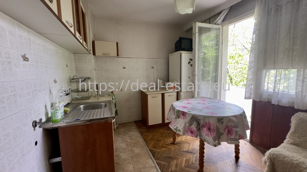 Продава 3-СТАЕН, гр. Благоевград, Запад, снимка 2 - Апартаменти - 54541207