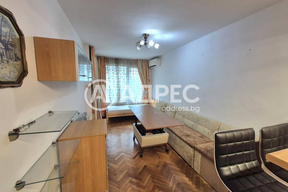 Продава 3-СТАЕН, гр. Варна, Лятно кино Тракия, снимка 1 - Апартаменти - 55129052