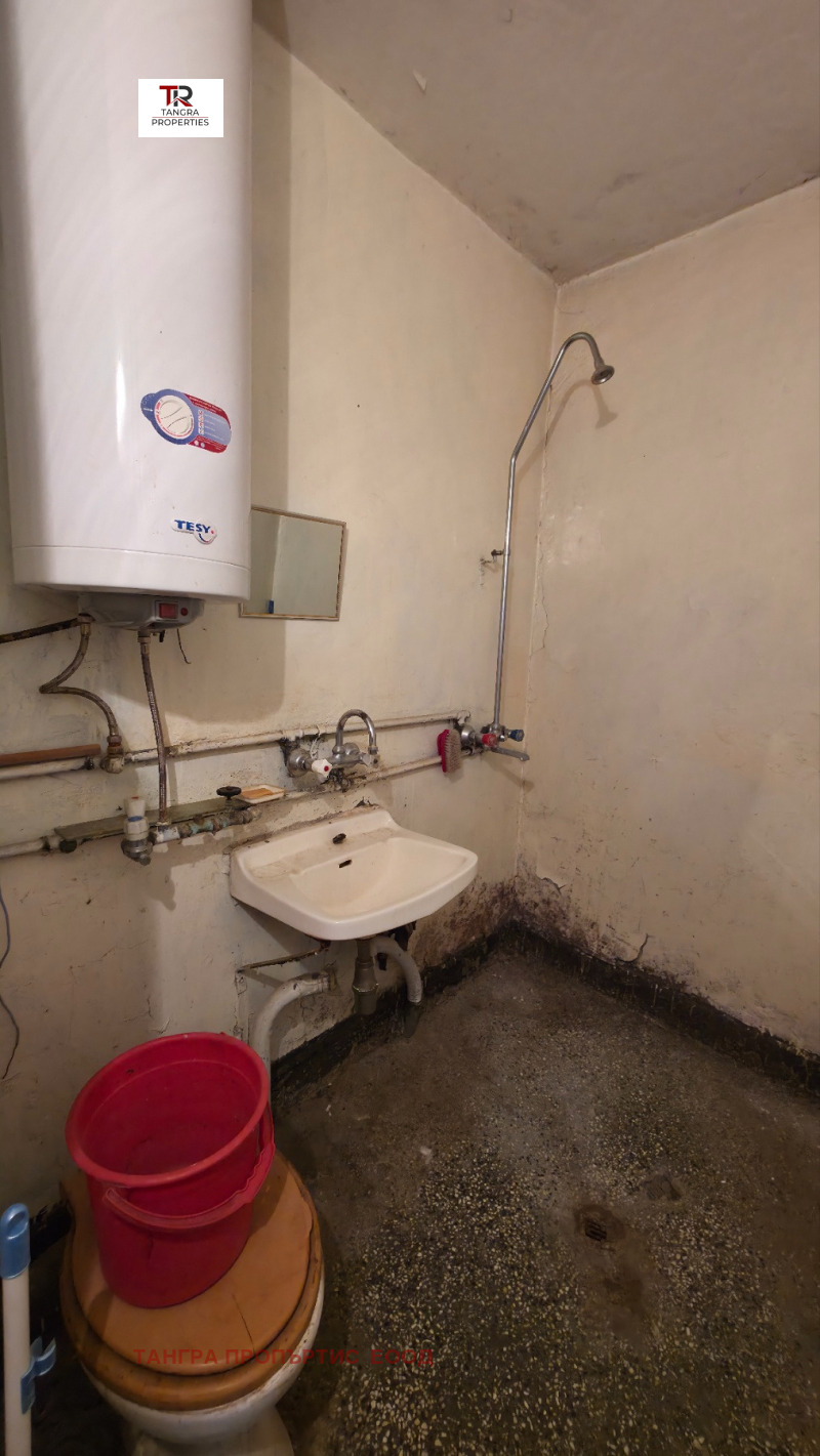 Na prodej  1 ložnice Pernik , Centar , 68 m2 | 21004062 - obraz [6]