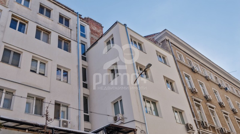 Продава МНОГОСТАЕН, гр. София, Център, снимка 3 - Aпартаменти - 49398990