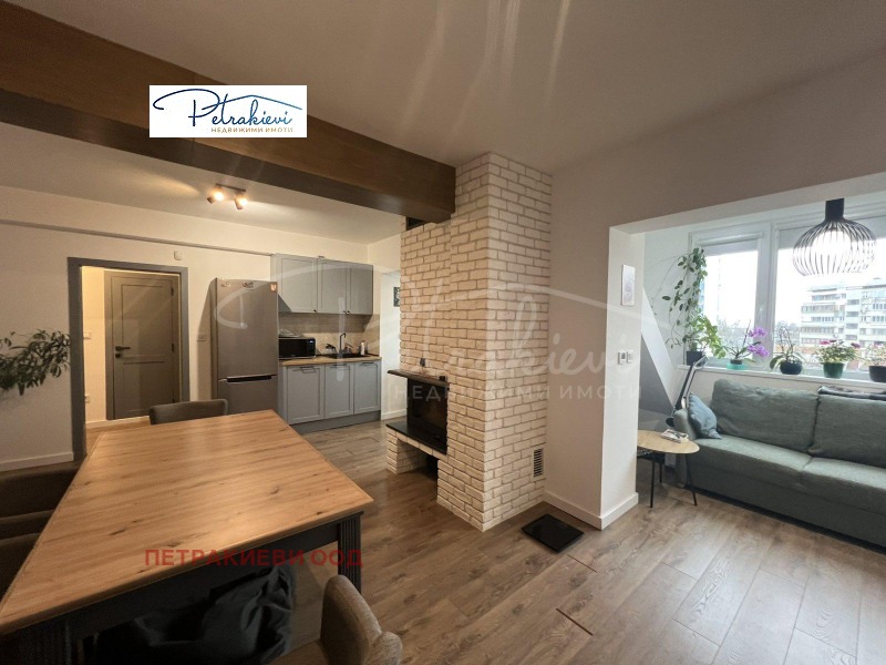 Продава МНОГОСТАЕН, гр. Бургас, Лазур