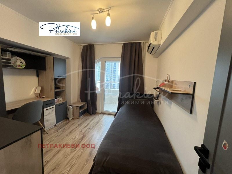 Продава МНОГОСТАЕН, гр. Бургас, Лазур, снимка 10 - Апартаменти - 53456481