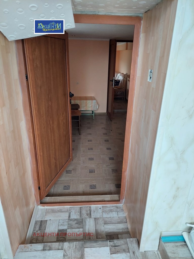 Продава КЪЩА, с. Шемшево, област Велико Търново, снимка 2 - Къщи - 52293483