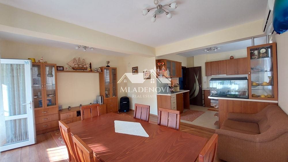 Продава  Къща град Бургас , Меден рудник - зона Г , 140 кв.м | 36064984