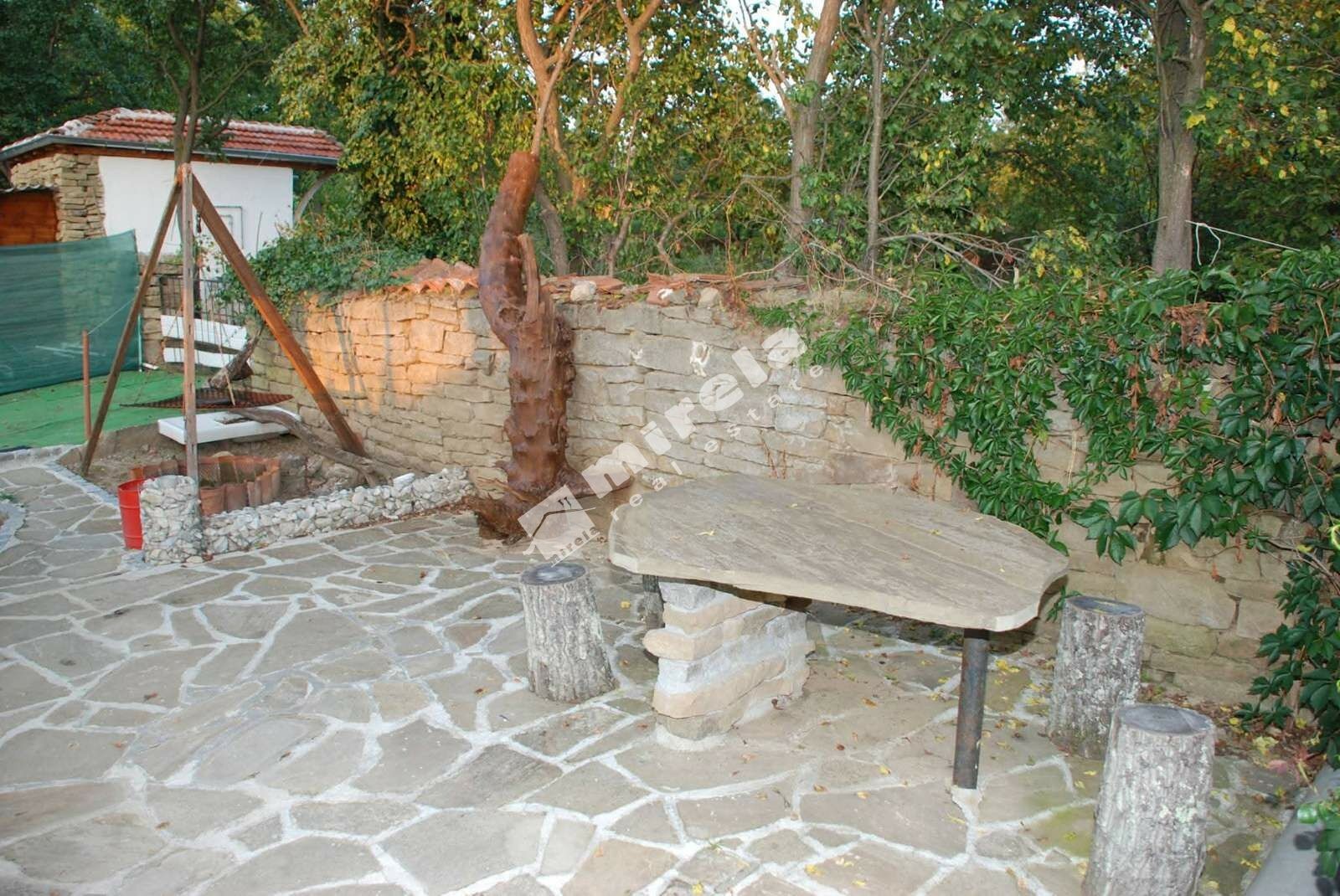 Продава ВИЛА, с. Бероново, област Бургас, снимка 2 - Вили - 55748876