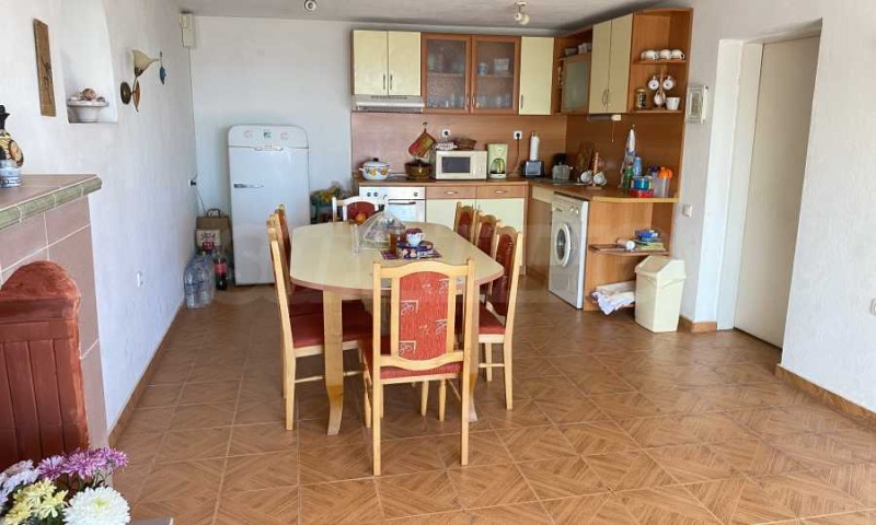 Продава КЪЩА в област Добрич, гр. Балчик - 149 кв.м / 210 000 € » 410 724.30 лв., СУПРИММО ОФИСИ В СТРАНАТА