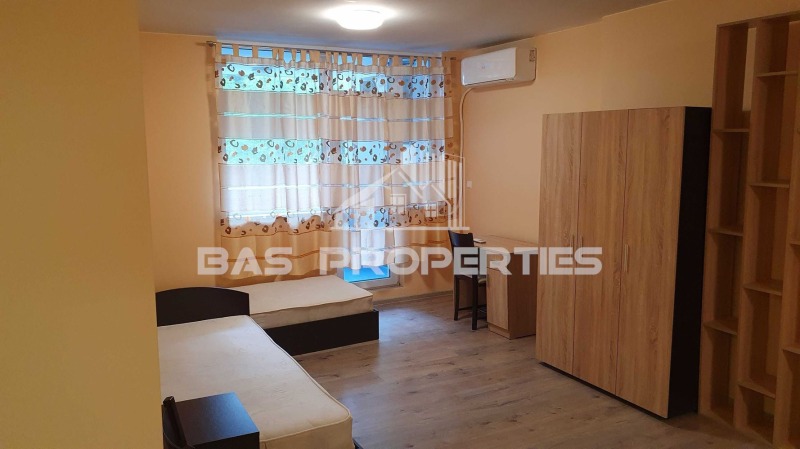 Myytävänä  Studio Sofia , Studentski grad , 71 neliömetriä | 80333252 - kuva [9]