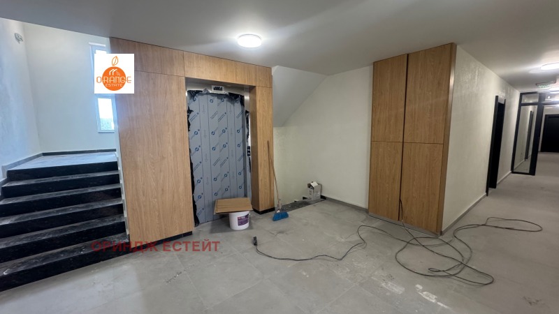 Na prodej  1 ložnice Sofia , Malinova dolina , 132 m2 | 83197531 - obraz [2]