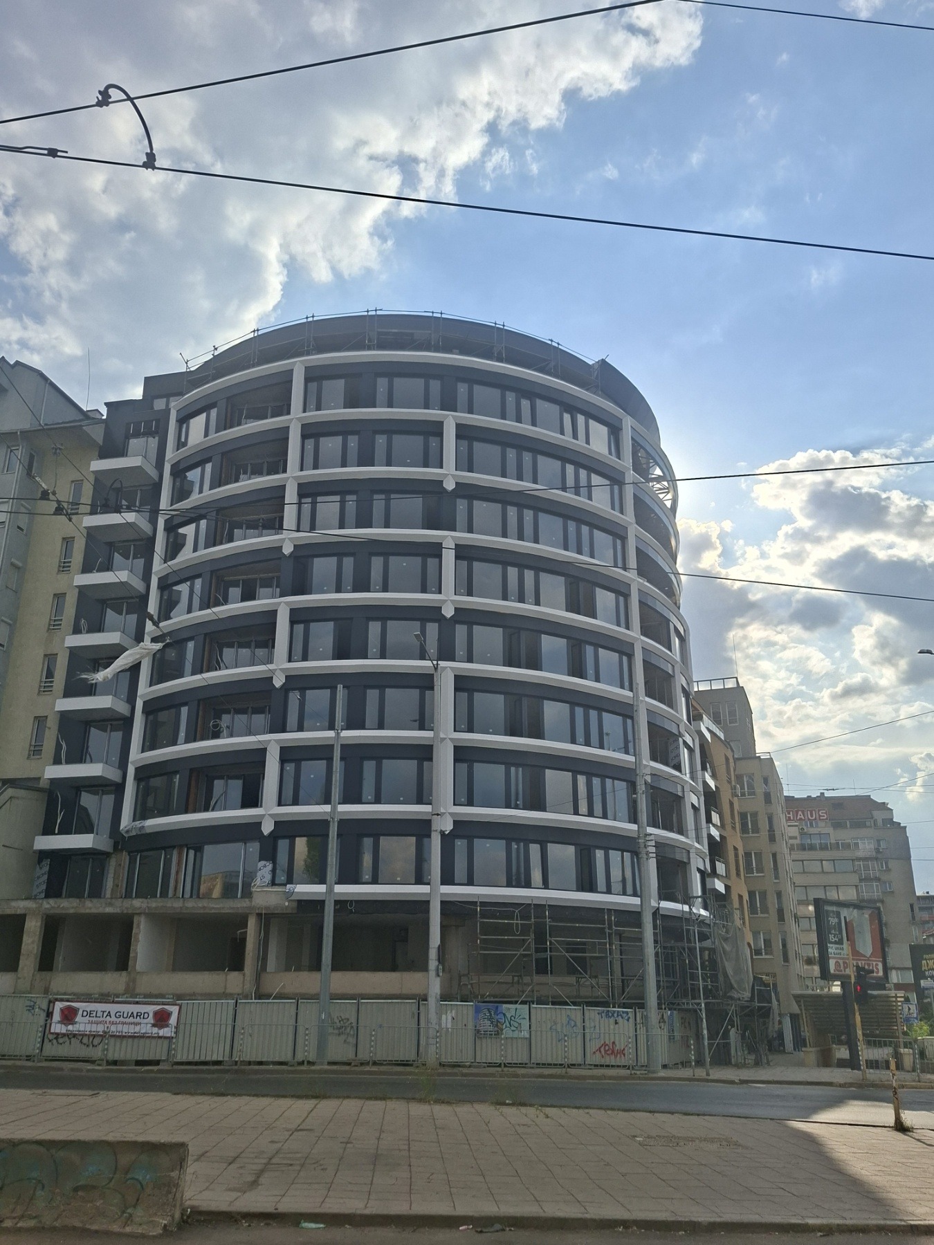 Продава МАГАЗИН, гр. София, Оборище