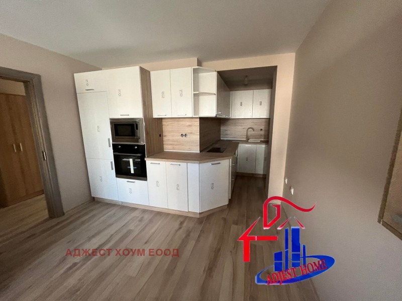 Продава 3-СТАЕН в град Шумен, Тракия - 90 кв.м / 165 000 € » 322 711.95 лв., АДЖЕСТ ХОУМ ЕООД