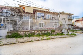 Продава  Къща, гр. Балчик