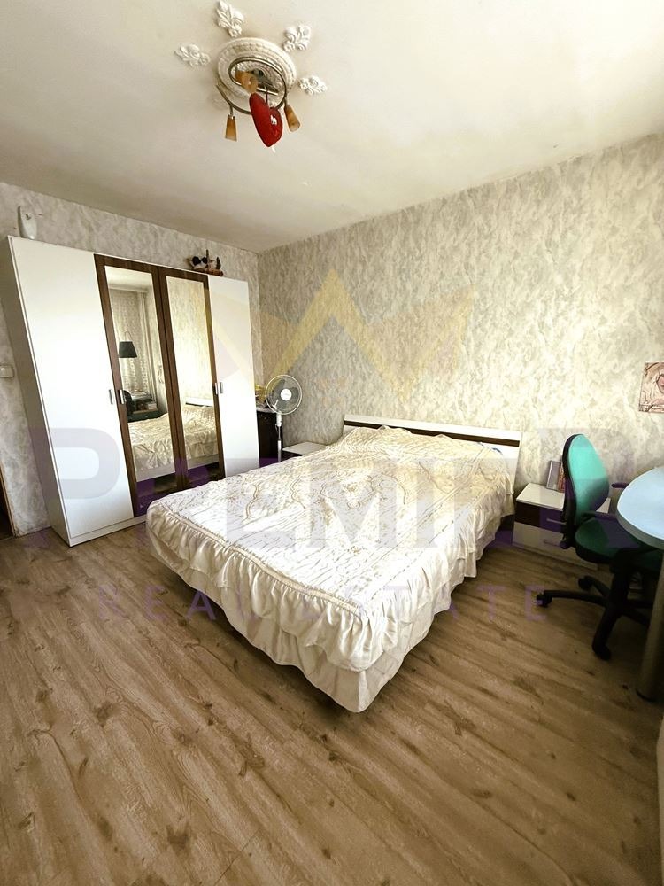 Продава 3-СТАЕН, гр. София, Илинден, снимка 2 - Апартаменти - 52625373