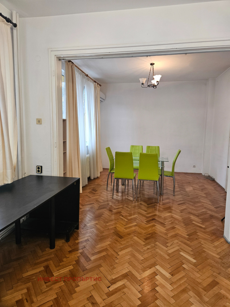 Продава 3-СТАЕН, гр. София, Център, снимка 2 - Апартаменти - 52187909