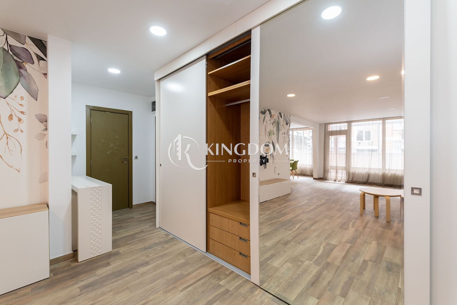 Продава 3-СТАЕН, гр. София, Изток, снимка 8 - Апартаменти - 54051003