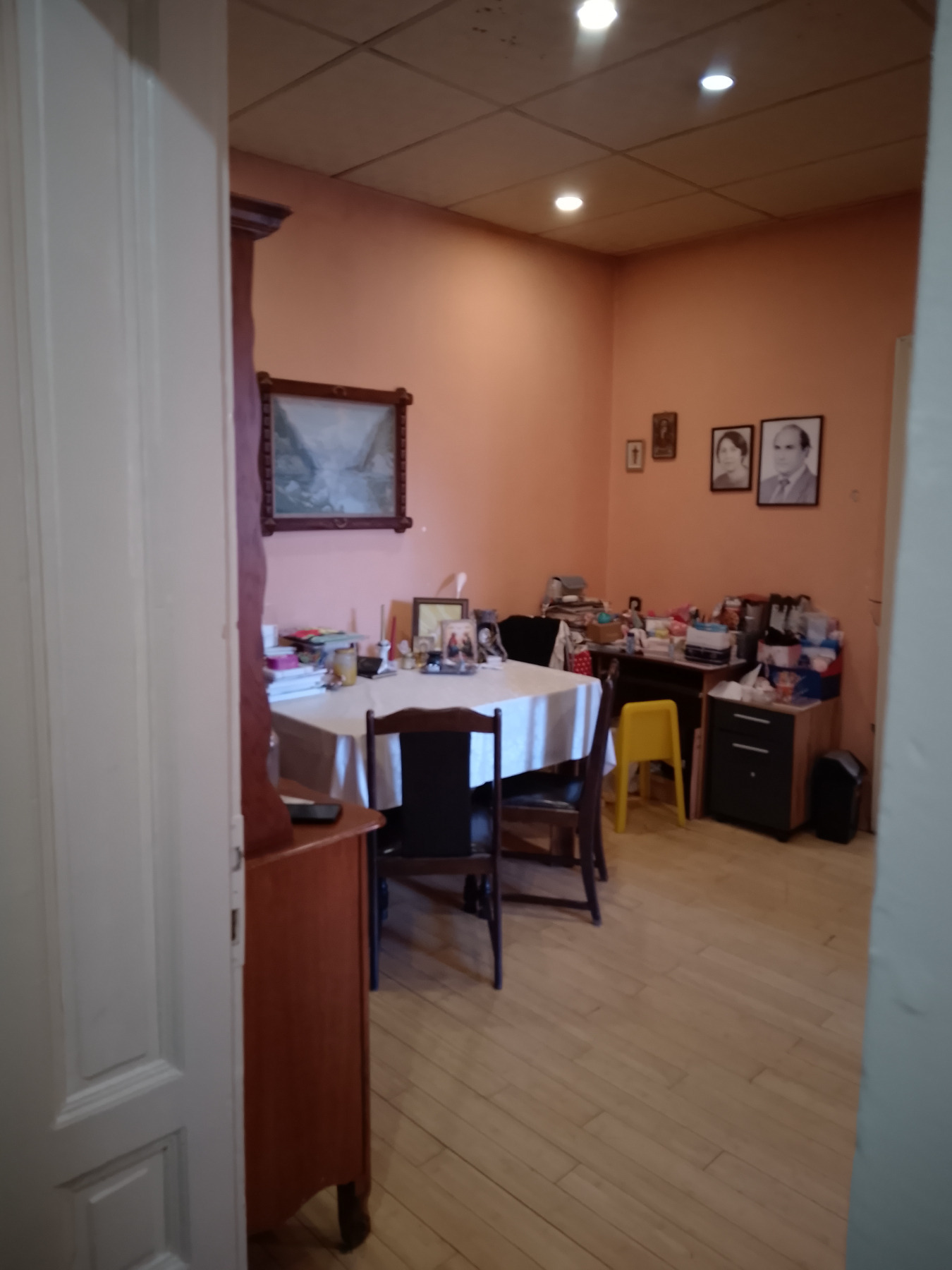 Продава ЕТАЖ ОТ КЪЩА, гр. София, Център, снимка 6 - Етаж от къща - 55847834