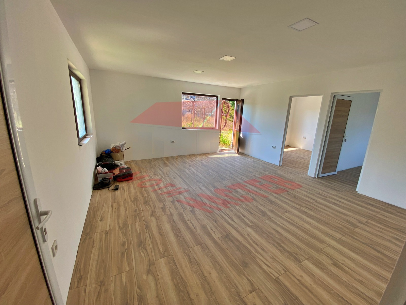 Продава КЪЩА, с. Мараш, област Шумен