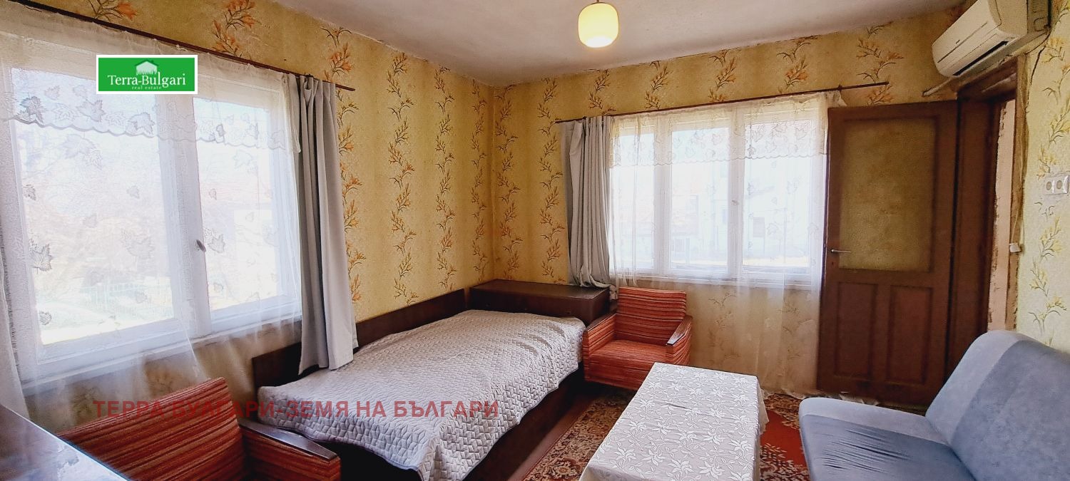Продава КЪЩА, гр. Перник, Могиличе, снимка 2 - Къщи - 53953714