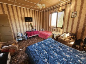 1 Schlafzimmer Zentar, Pernik 9