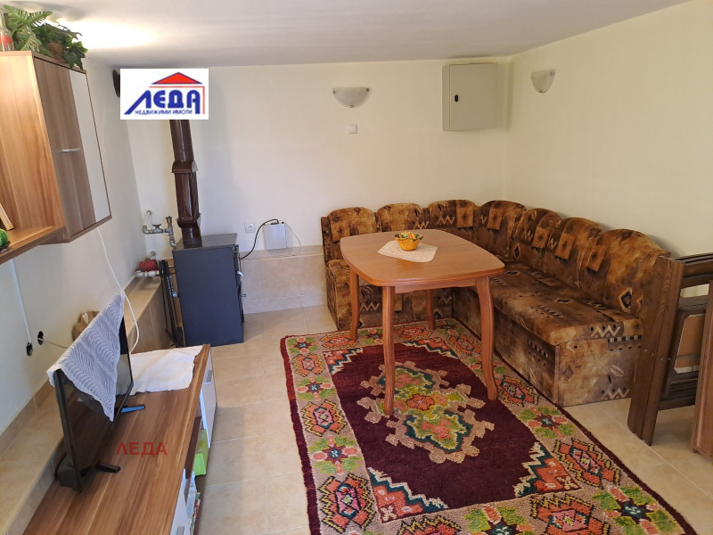 Te koop  Huis Pleven , m-t Strazjata , 40 m² | 56345306