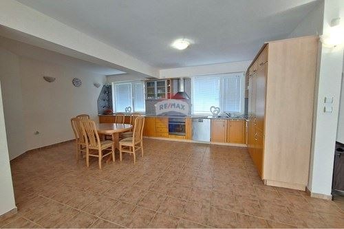 Продава КЪЩА, с. Соколово, област Добрич, снимка 10 - Къщи - 52825498