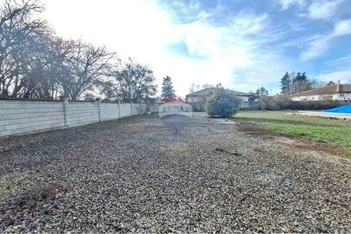 Продава КЪЩА, с. Соколово, област Добрич, снимка 16 - Къщи - 52825498