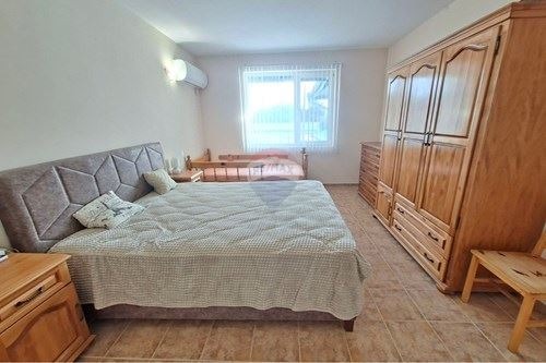 Продава КЪЩА, с. Соколово, област Добрич, снимка 13 - Къщи - 52825498