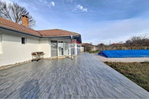 Продава КЪЩА, с. Соколово, област Добрич, снимка 12 - Къщи - 52825498