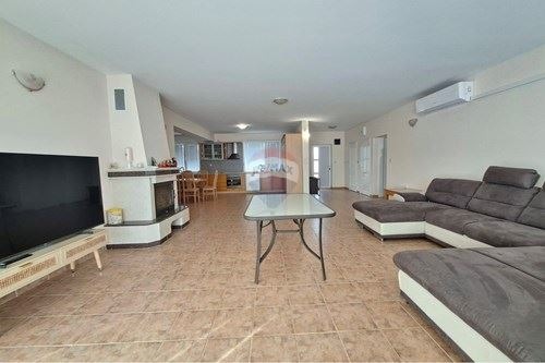 Продава КЪЩА, с. Соколово, област Добрич, снимка 14 - Къщи - 52825498