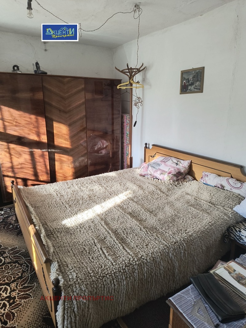 Продава КЪЩА, с. Джулюница, област Велико Търново, снимка 7 - Къщи - 53536426