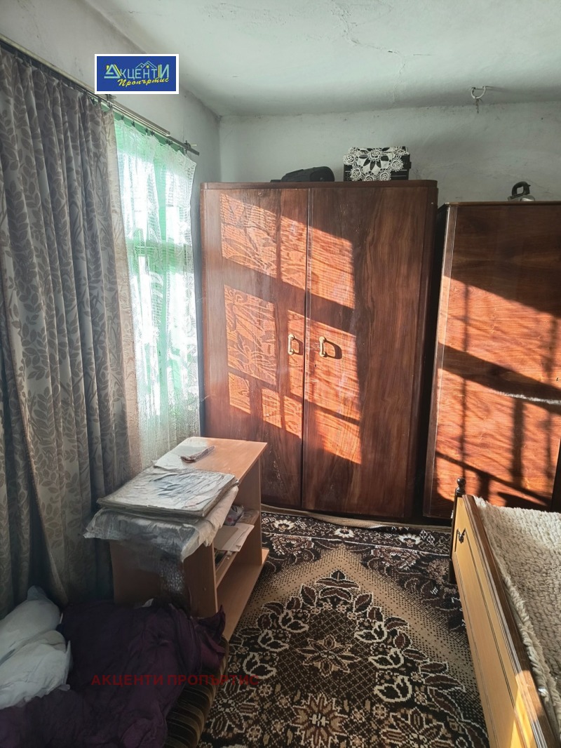 Продава КЪЩА, с. Джулюница, област Велико Търново, снимка 2 - Къщи - 53536426