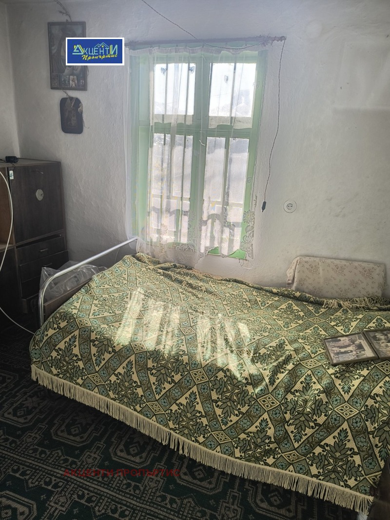 Продава КЪЩА, с. Джулюница, област Велико Търново, снимка 6 - Къщи - 53536426