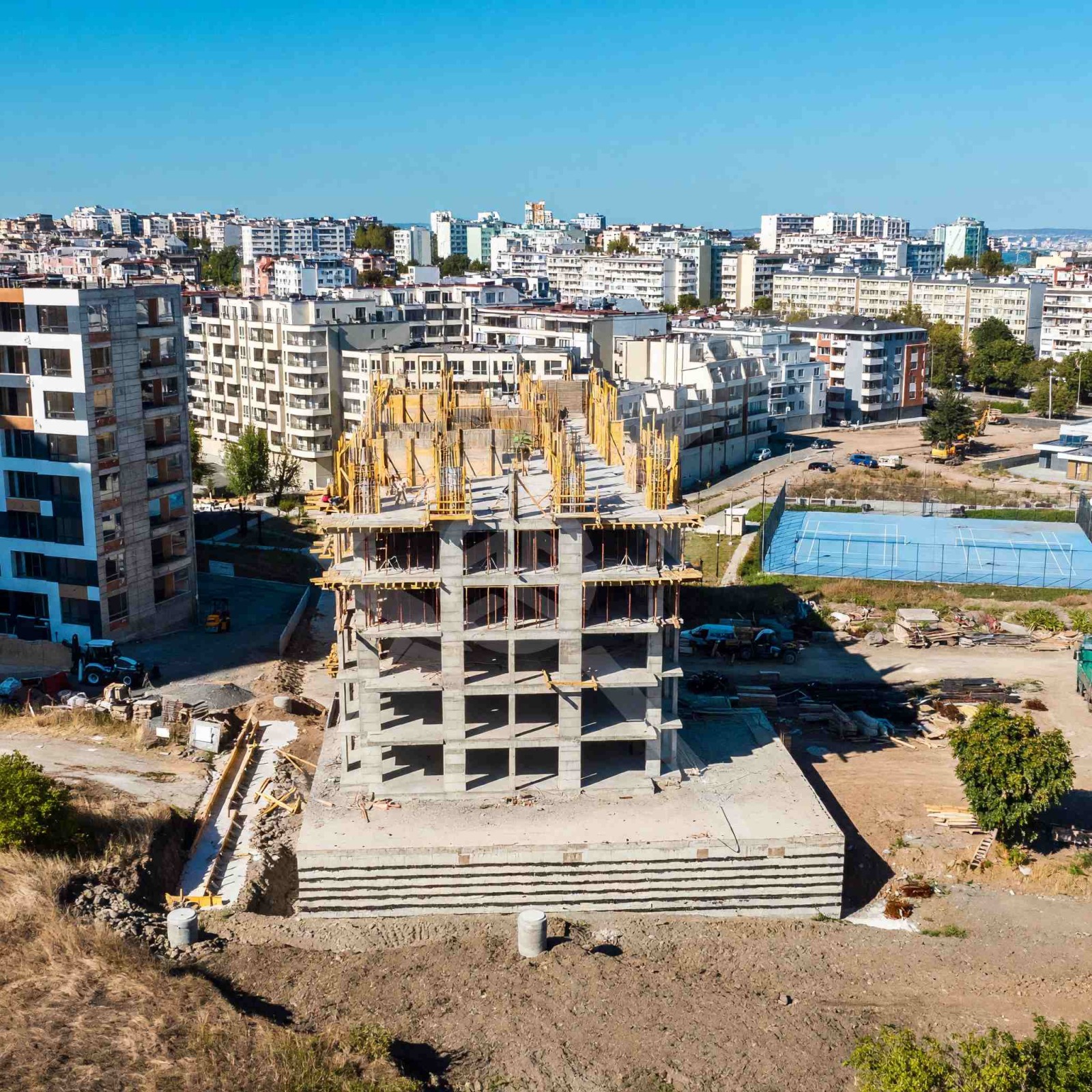 Продава  2-стаен град Бургас , Меден рудник - зона А , 67 кв.м | 41971453