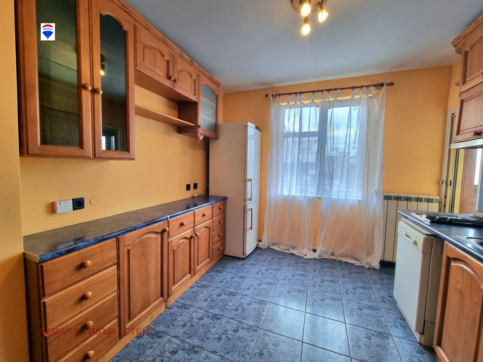 Продава 3-СТАЕН, гр. Русе, Център, снимка 10 - Апартаменти - 54074990