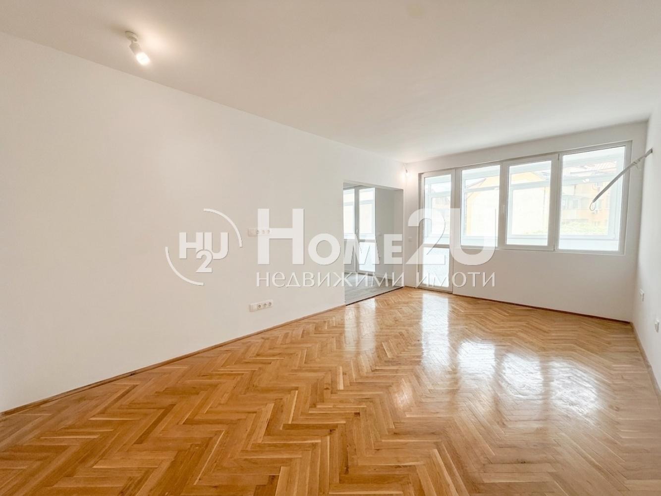 Продава 3-СТАЕН, гр. Варна, Лятно кино Тракия