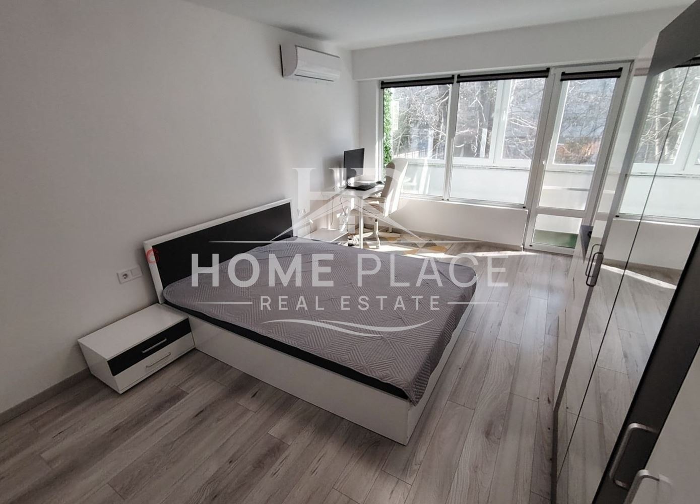 Продава 4-СТАЕН, гр. Варна, Левски 1